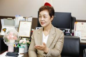 [인터뷰] 김영미 마포구의회 의장 “의회 업무마비, 하루 빨리 대화 나서달라”