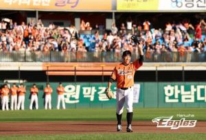 [KBO] 한화, 대전구장 고별전에서 패배..정우람 은퇴